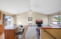 890 Newport Avenue, Shakopee, MN 55379
