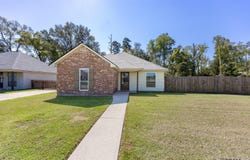 12236 Creekside Ave, Walker, LA 70785