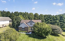19365 Triple Crown Dr, Abingdon, VA 24211