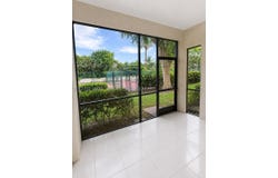 128 S Cypress Rd, Pompano Beach, FL 33060