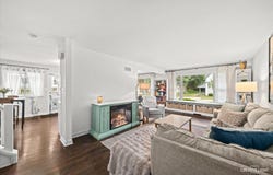 1022 E Jefferson Avenue, Wheaton, IL 60187