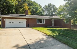 383 Bahler Street SW, Sugarcreek, OH 44681
