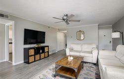 24 Lakeshore Drive, Clarksville, IN 47129