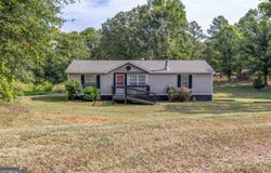 201 Valley Circle, Washington, GA 30673