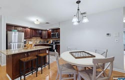 5 S Maple Avenue, Park Ridge, NJ 07656