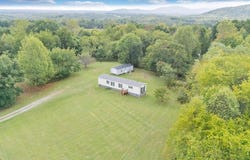 2006 Mountain Valley Rd, Vinton, VA 24179
