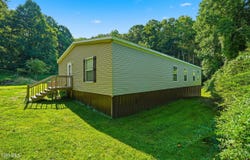 206 SW Wampler Avenue, Wise, VA 24293