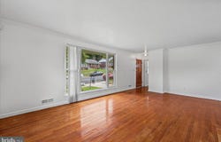 5301 KENMONT Road, OXON HILL, MD 20745