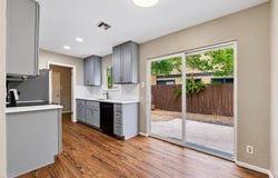 8808 Pineridge DR B, Austin, TX 78729
