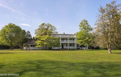 5 Edwards Point Road, Rumson, NJ 07760