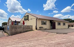 1116 Starview Dr., Hinton, IA 51024