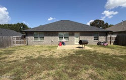 1687 Grayce Drive, Southaven, MS 38671