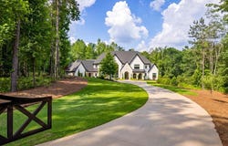 200 Deerhaven Lane, Milton, GA 30004
