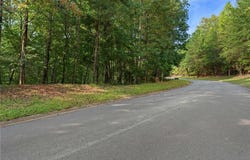 6314 Point Twenty Two, Gainesville, GA 30506