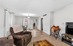 426 W Walnut Street, Nevada, MO 64772