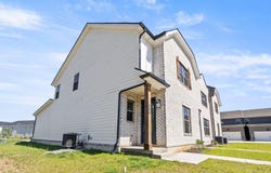 111 Blackberry Lane, Georgetown, KY 40324