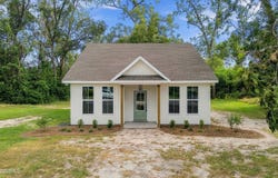 607 Lee Street, Blackshear, GA 31516