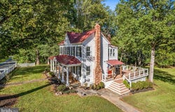 7321 WOLF RUN SHOALS RD, FAIRFAX STATION, VA 22039