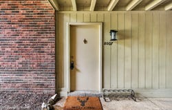 8007 Montero Dr, Prospect, KY 40059