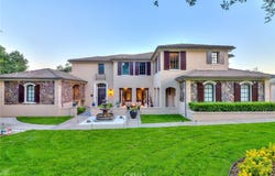 725 Carriage House, Arcadia, CA 91006