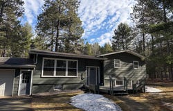 7428 Donnywood Circle E, Britt, MN 55710