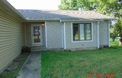 180 Quarry Ln, Bardstown, KY 40004