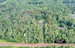 5665 Hagberg Rd, Hermantown, MN 55811
