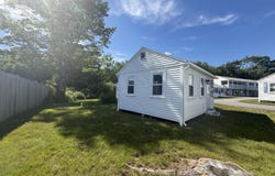 2090 Post Road, Wells, ME 04090