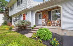 5 Tanner Hollow Drive, Albany, NY 12205