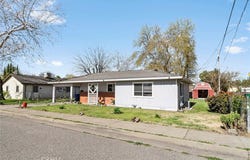 40 Sandy Way, Red Bluff, CA 96080