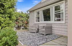 208 Island Parkway W, Island Park, NY 11558