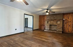 401 E Pine Street, Edgewood, TX 75117