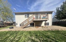 228 Anderson St., Vermillion, SD 57069