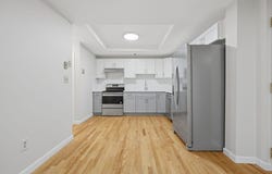 10 Beacon St, Woburn, MA 01801