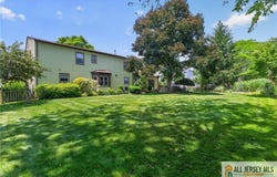10 Krebs Road, Plainsboro, NJ 08536