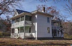 26 VINEYARD DR, MILLBORO, VA 24460