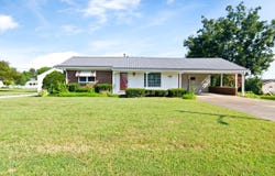 33 E Third Avenue, Poseyville, IN 47633