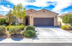 10838 Phoenix, Apple Valley, CA 92308