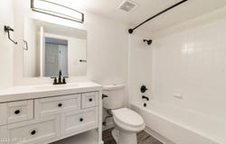 2726 E BECK Lane, Phoenix, AZ 85032