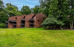 7 Augusta Dr, Vernon Twp., NJ 07462-2582