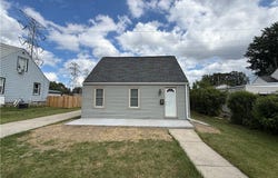 15 Heather Road, Buffalo, NY 14225