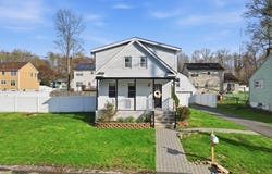 129 Willow Ave, Aberdeen Twp., NJ 07747-2430
