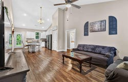 136 N Forest Circle, Marietta, SC 29661