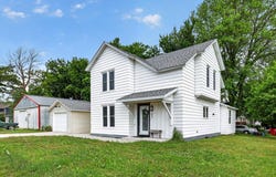 302 1st Street NW, Dodge Center, MN 55927