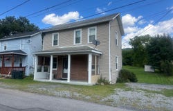 138 MILL ST, HYNDMAN, PA 15545