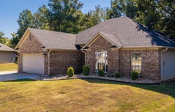 2609 Shadowcreek Drive, Bryant, AR 72022