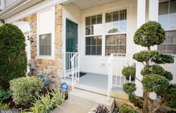 55 WEAVER Drive, MARLTON, NJ 08053