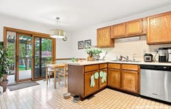 210 Maplewood Drive, Antioch, IL 60002