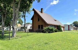 303 E Mc Kinley St., Mount Pleasant, IA 52641