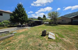 200 Redwood Road, Klamath, CA 95548